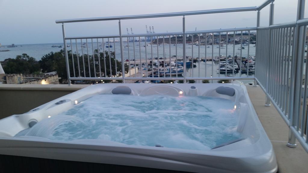 Seagull Penthouse Marsaxlokk Daire Dış mekan fotoğraf